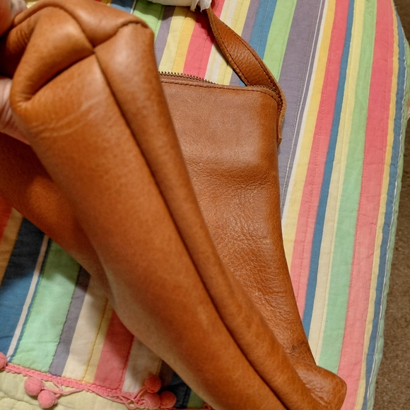 LIFETIME LEATHER CROSSBODY BAG new - Picture 3 of 9